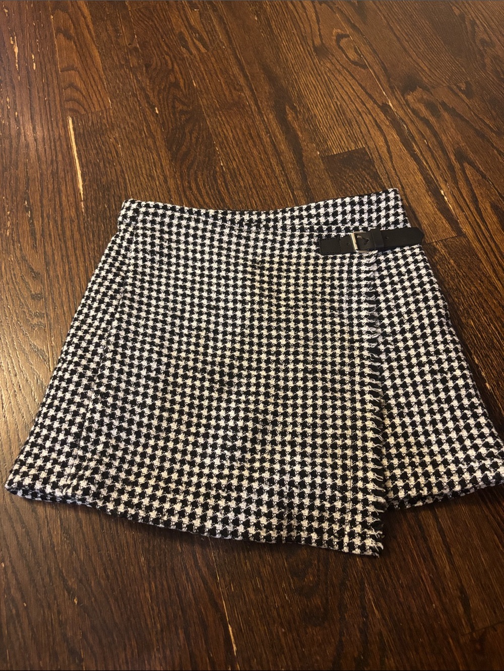 Zara Black and White Houndstooth Wrap Skirt with Buckle